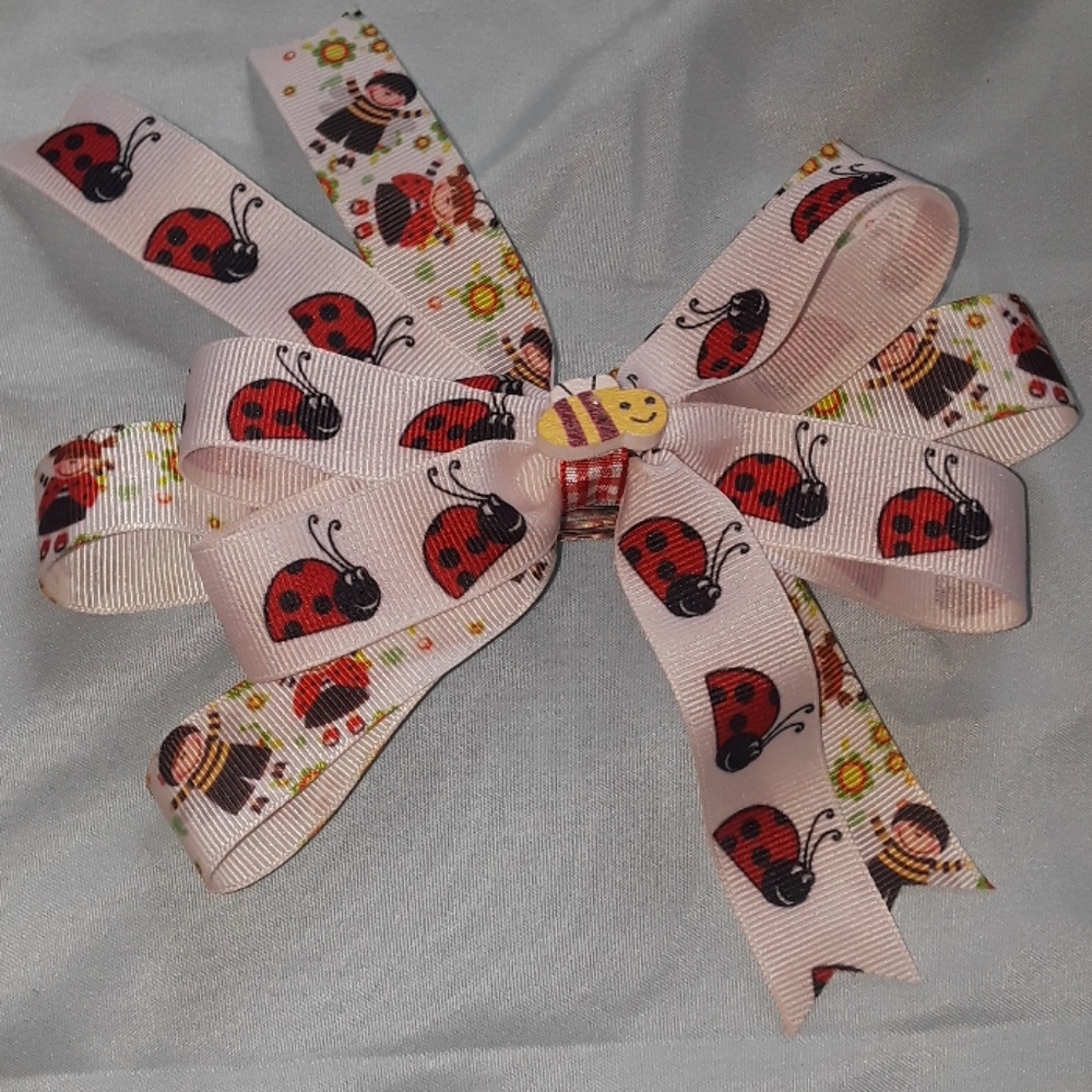 * Handmade Hairbow ladybug & BUMBLEBEE Kid Design